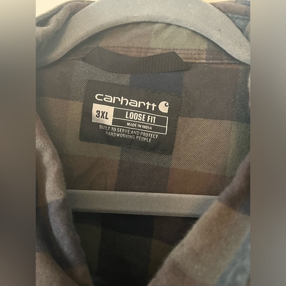 Men’s Carhartt Flannel - Picture 2 of 3